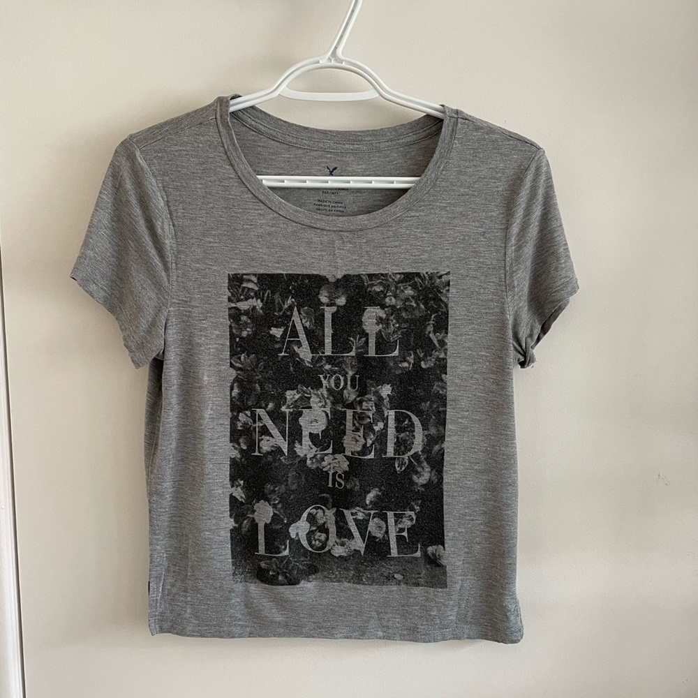 American Eagle Graphic T-Shirt